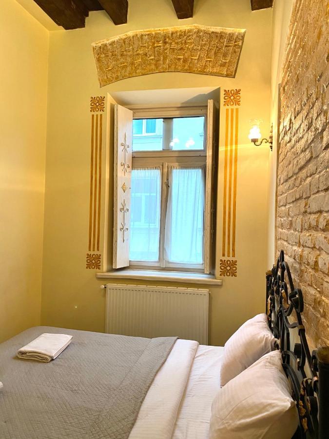 Квартира Подобово На Вулиці Валова 21А Lviv Buitenkant foto