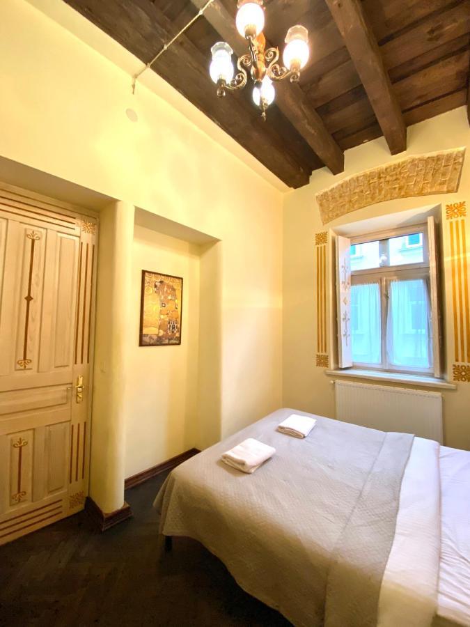 Квартира Подобово На Вулиці Валова 21А Lviv Buitenkant foto